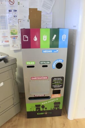 Nos outils de collecte pour le tri en entreprise | collecteur de dechets en entreprise toulouse easytri min
